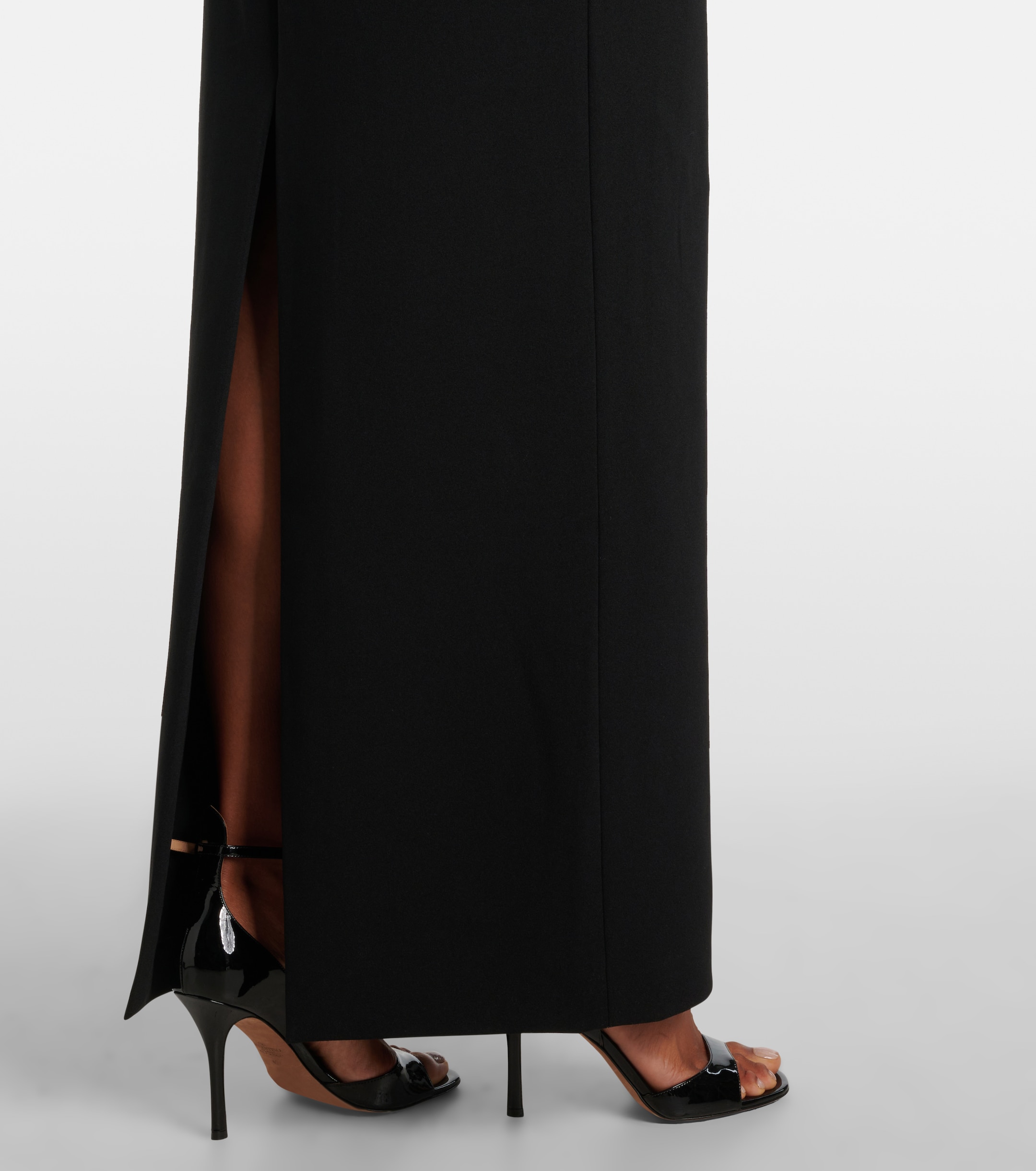 Solace London Kori off-shoulder bow-detail gown