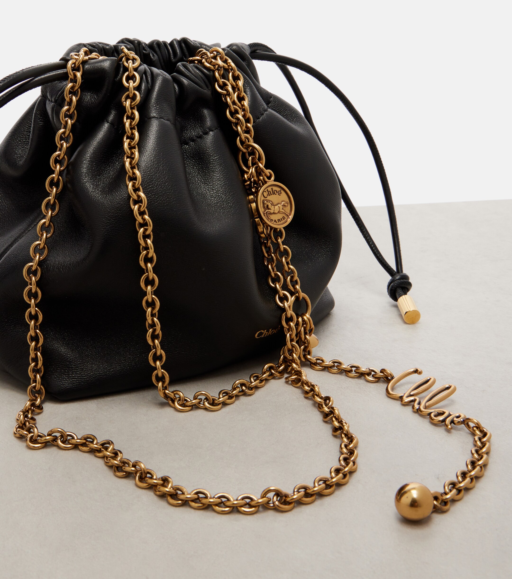Chloé Chloé Icons Mini leather bucket bag