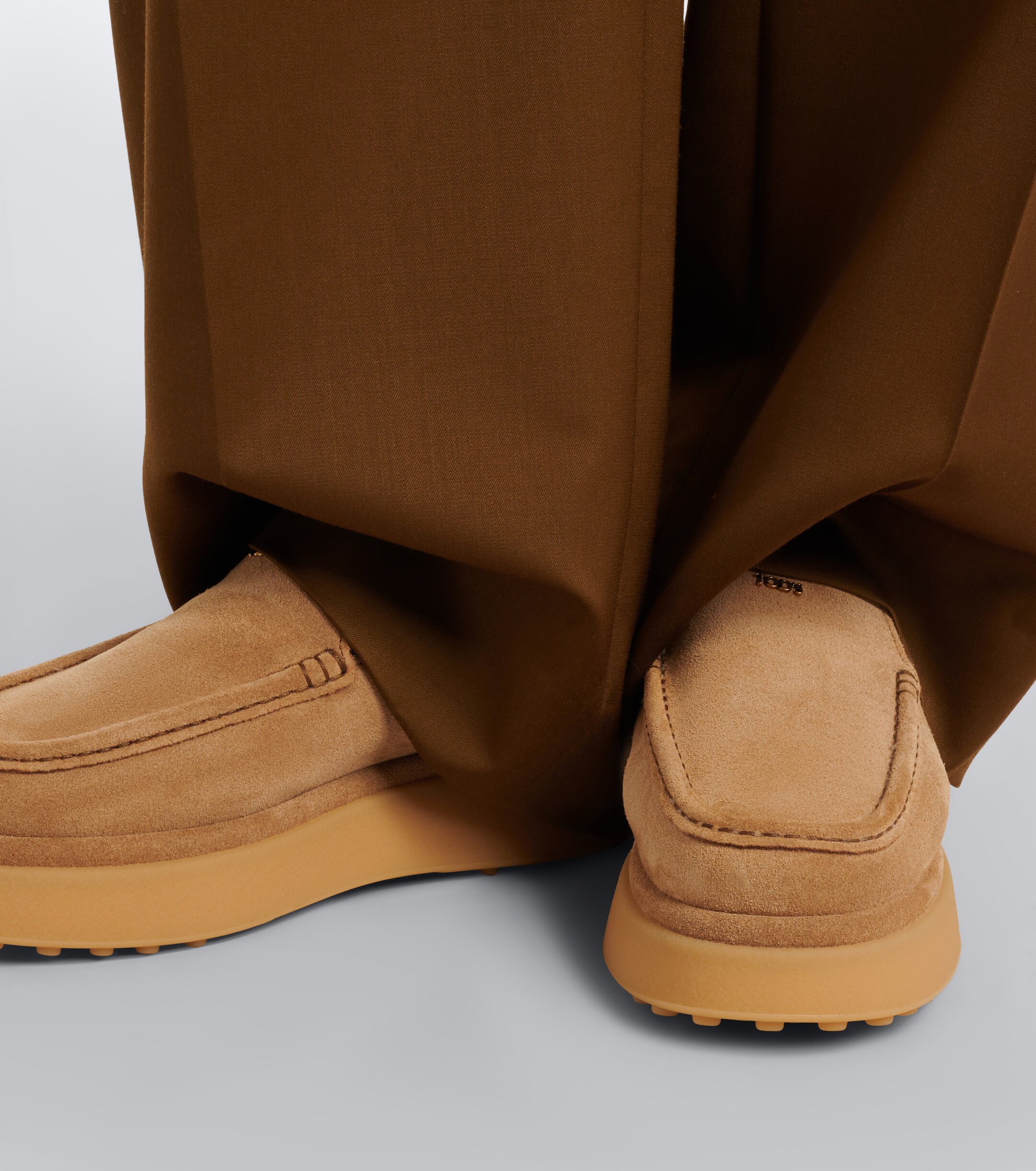 Tod's Tod's Gommino suede platform mules