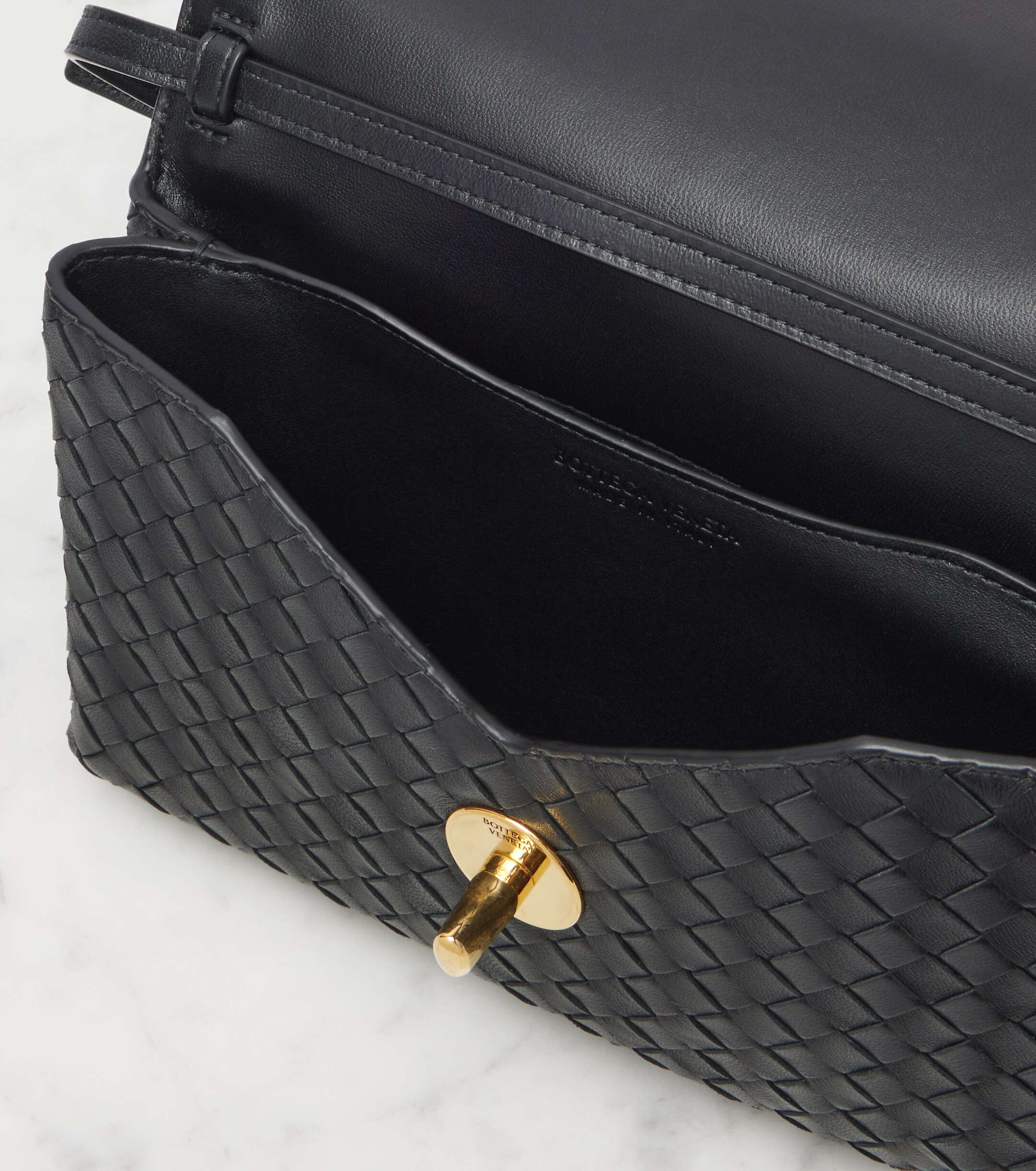 Bottega Veneta Knot Lock Intrecciato leather top-handle bag