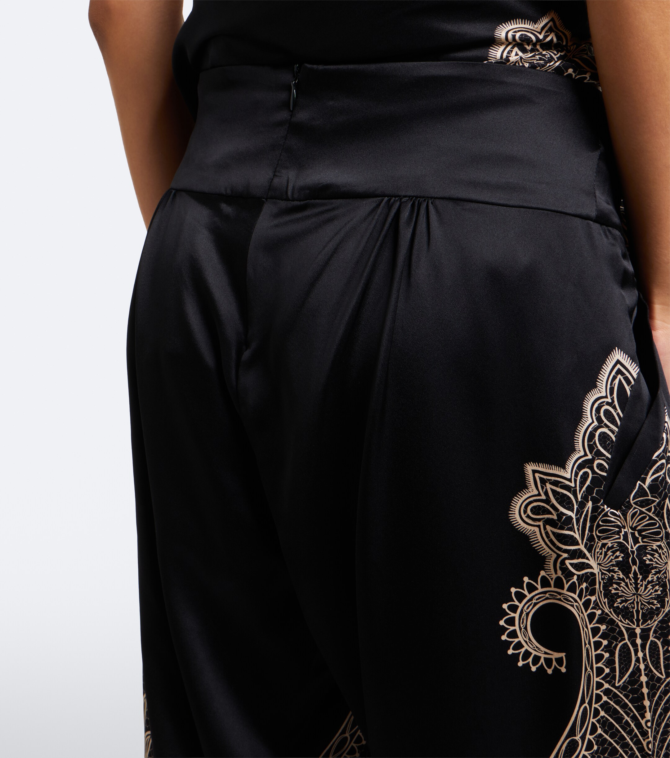 Johanna Ortiz Johanna Ortiz Printed silk balloon pants