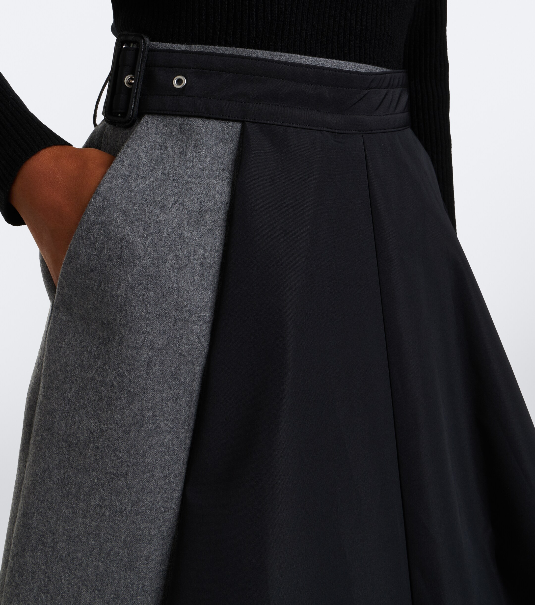 Sacai Sacai Paneled taffeta and wool flannel midi skirt