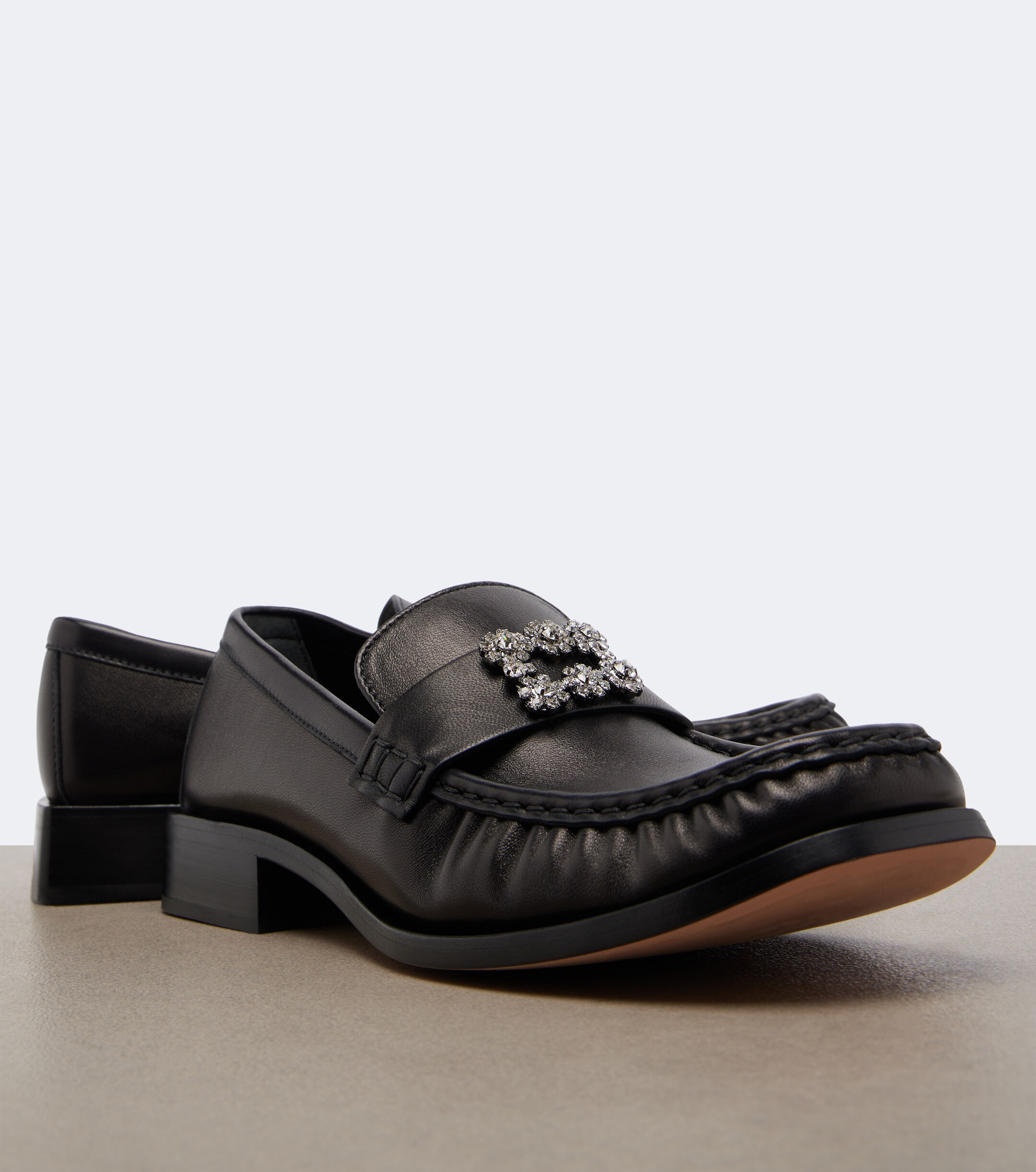ROGER VIVIER Roger Vivier Viv Moc embellished leather loafers