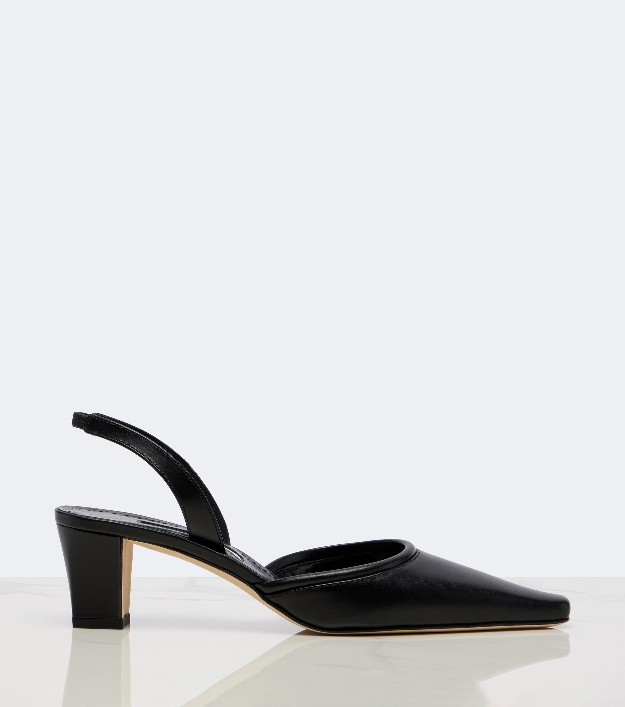 MANOLO BLAHNIK Manolo Blahnik Vendona leather slingback pumps