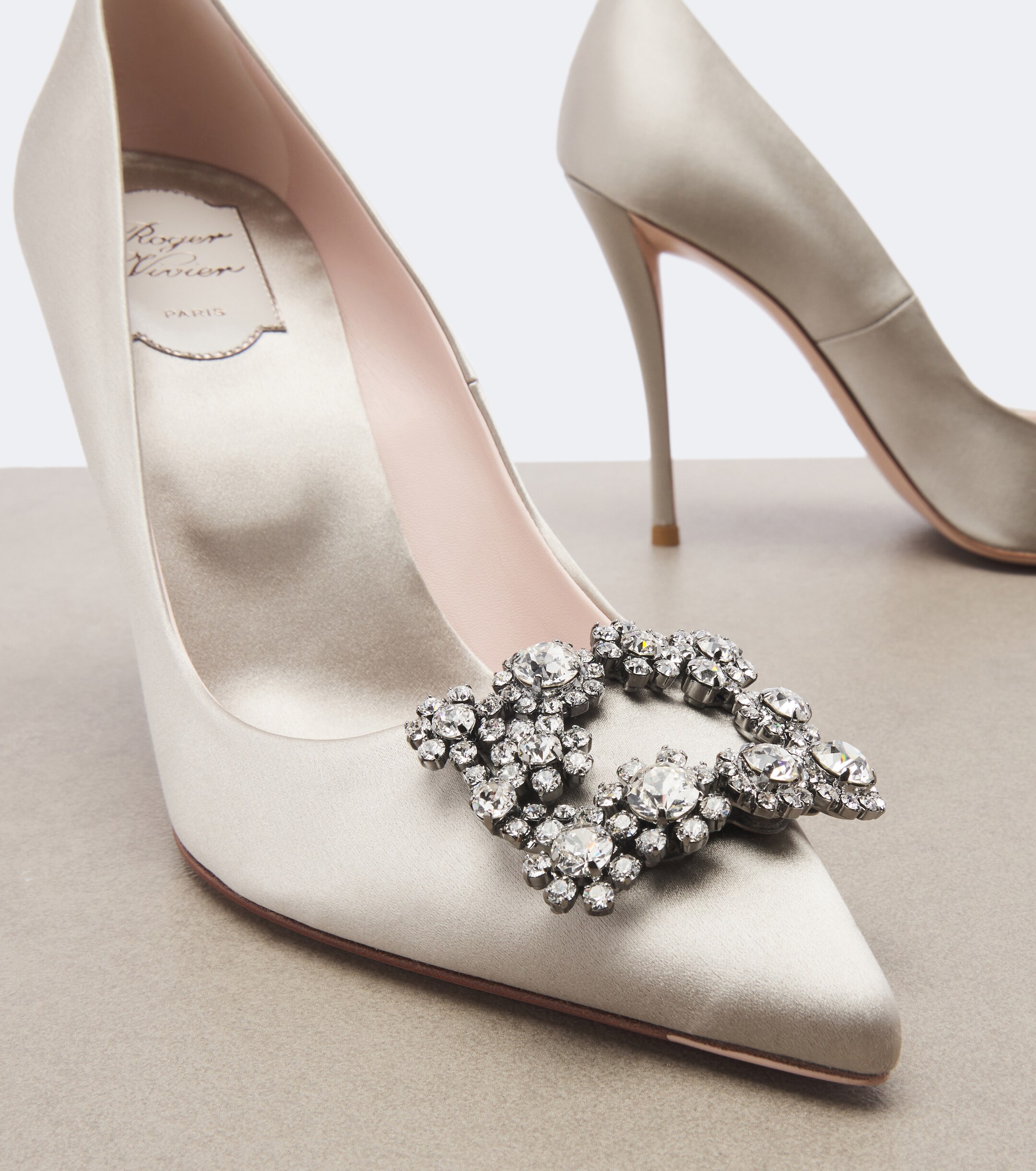 ROGER VIVIER Roger Vivier Flower Strass embellished satin pumps