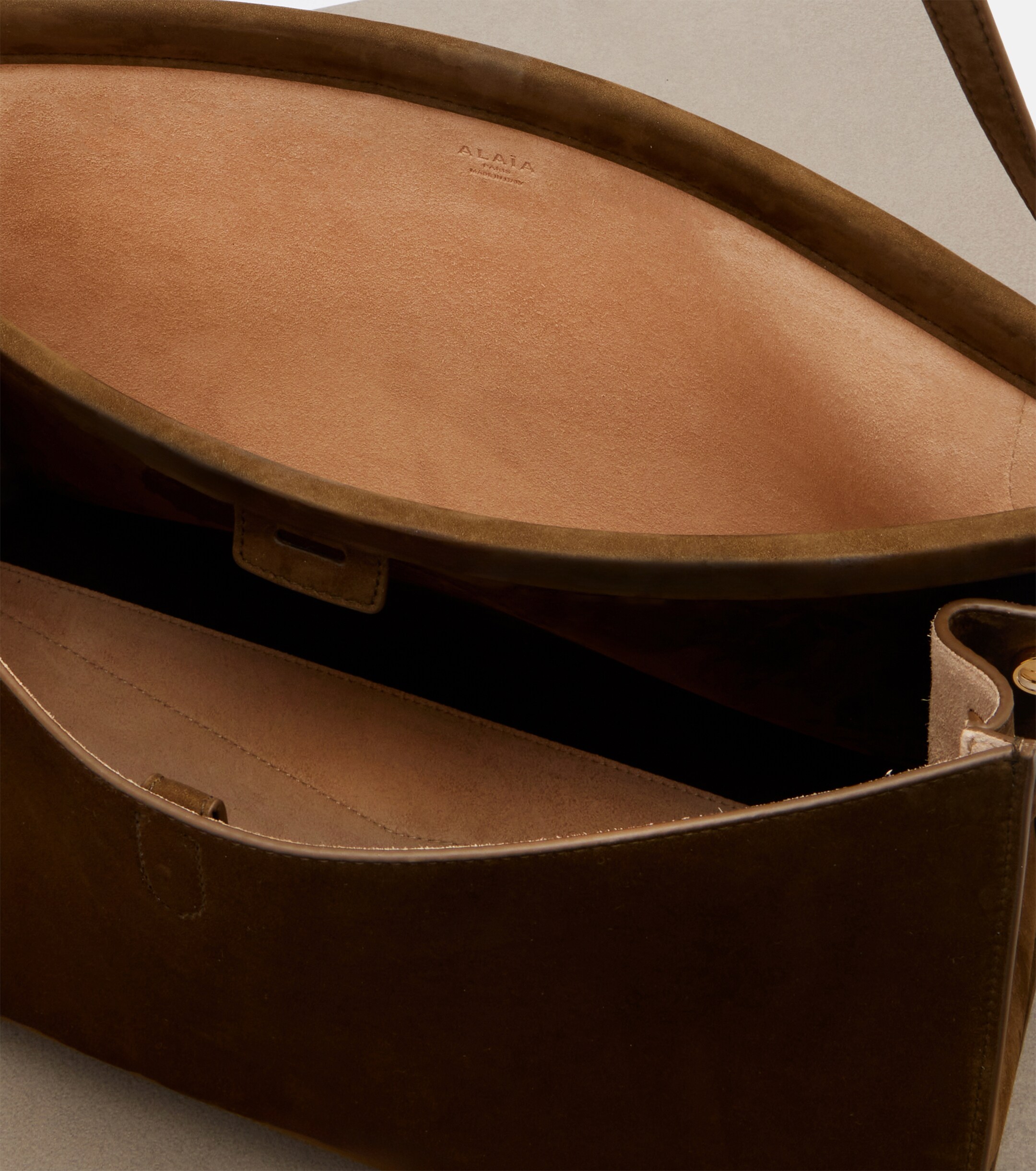 Alaïa Le Click Medium leather shoulder bag
