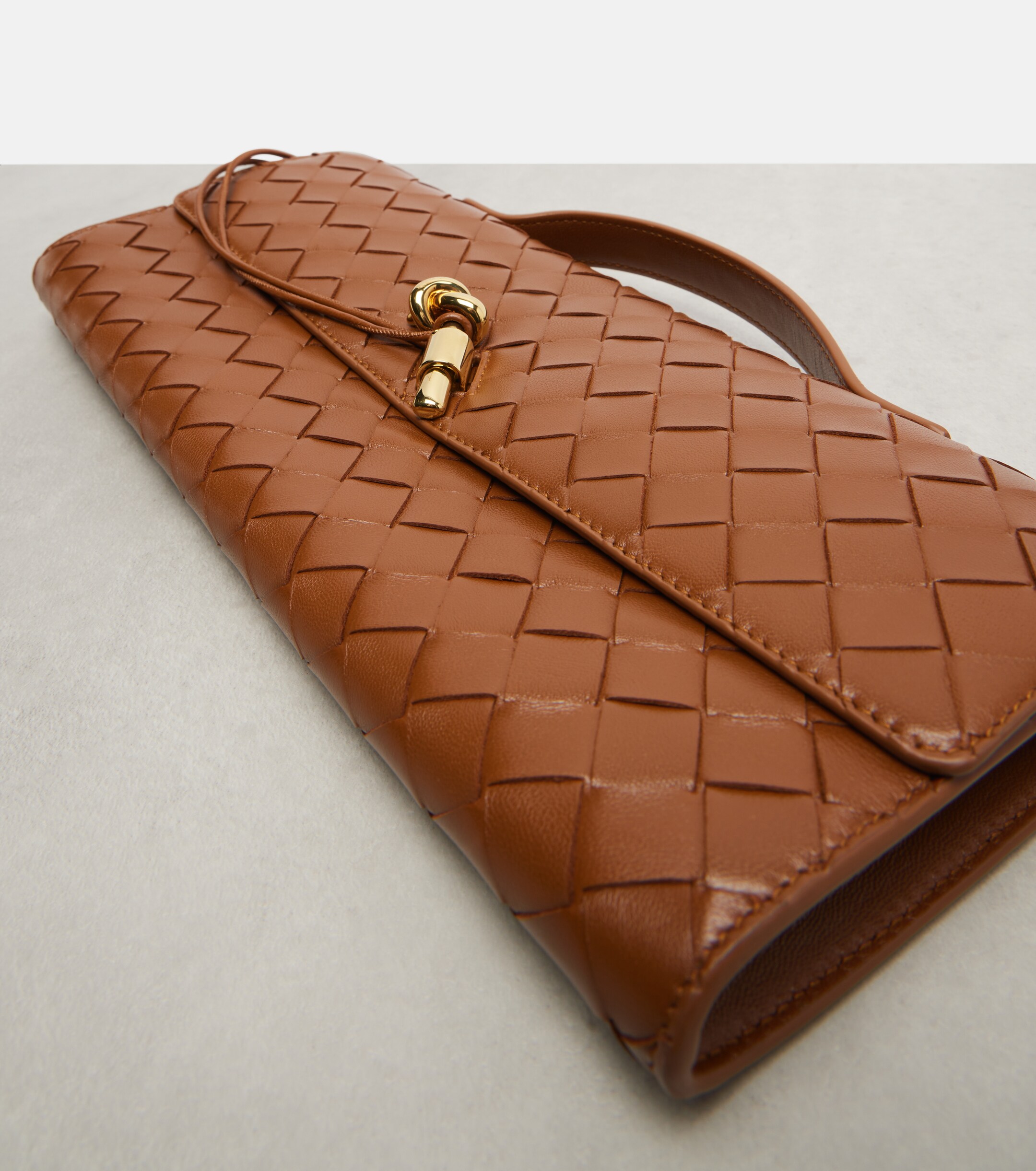 Bottega Veneta Intrecciato leather clutch
