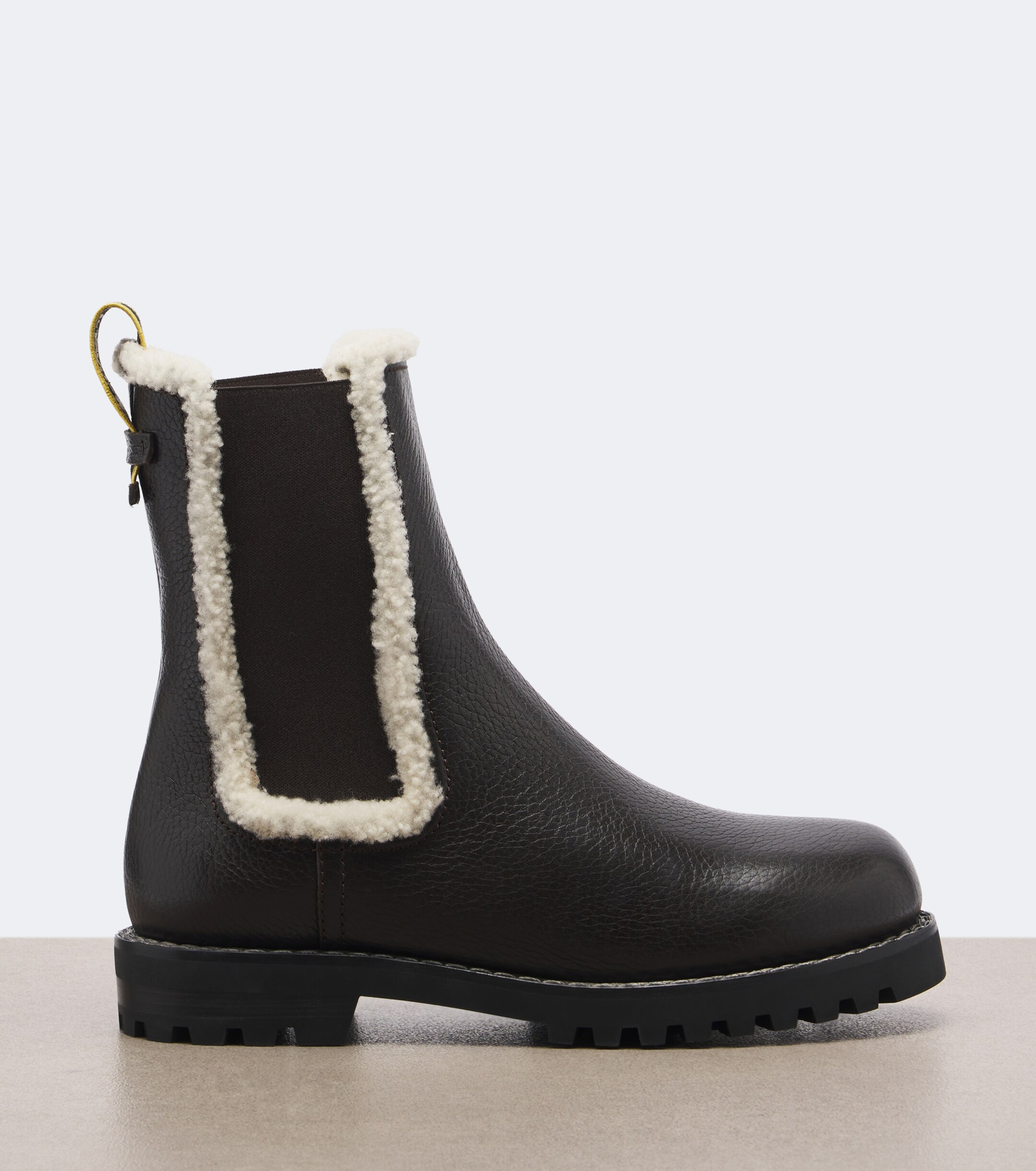 Fendi Fendi Shearling-trimmed leather Chelsea boots