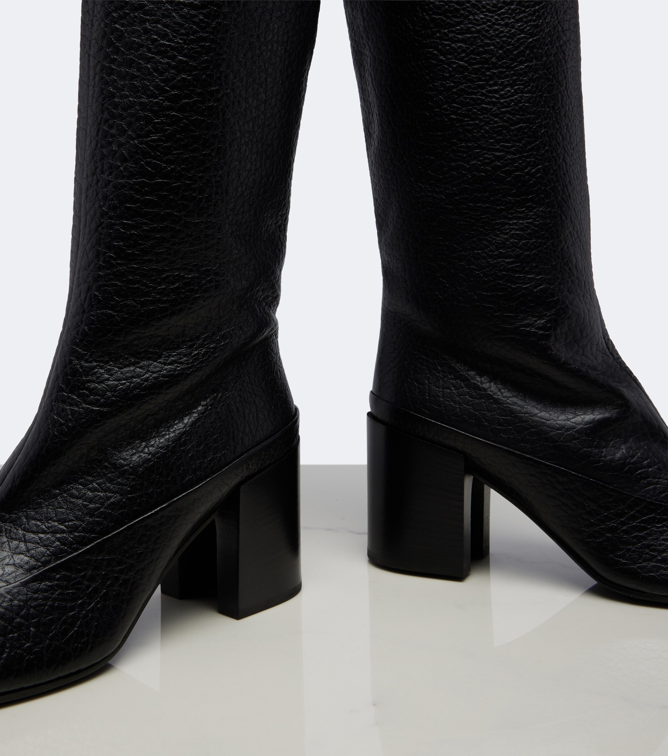 Dries Van Noten Dries Van Noten Leather knee-high boots