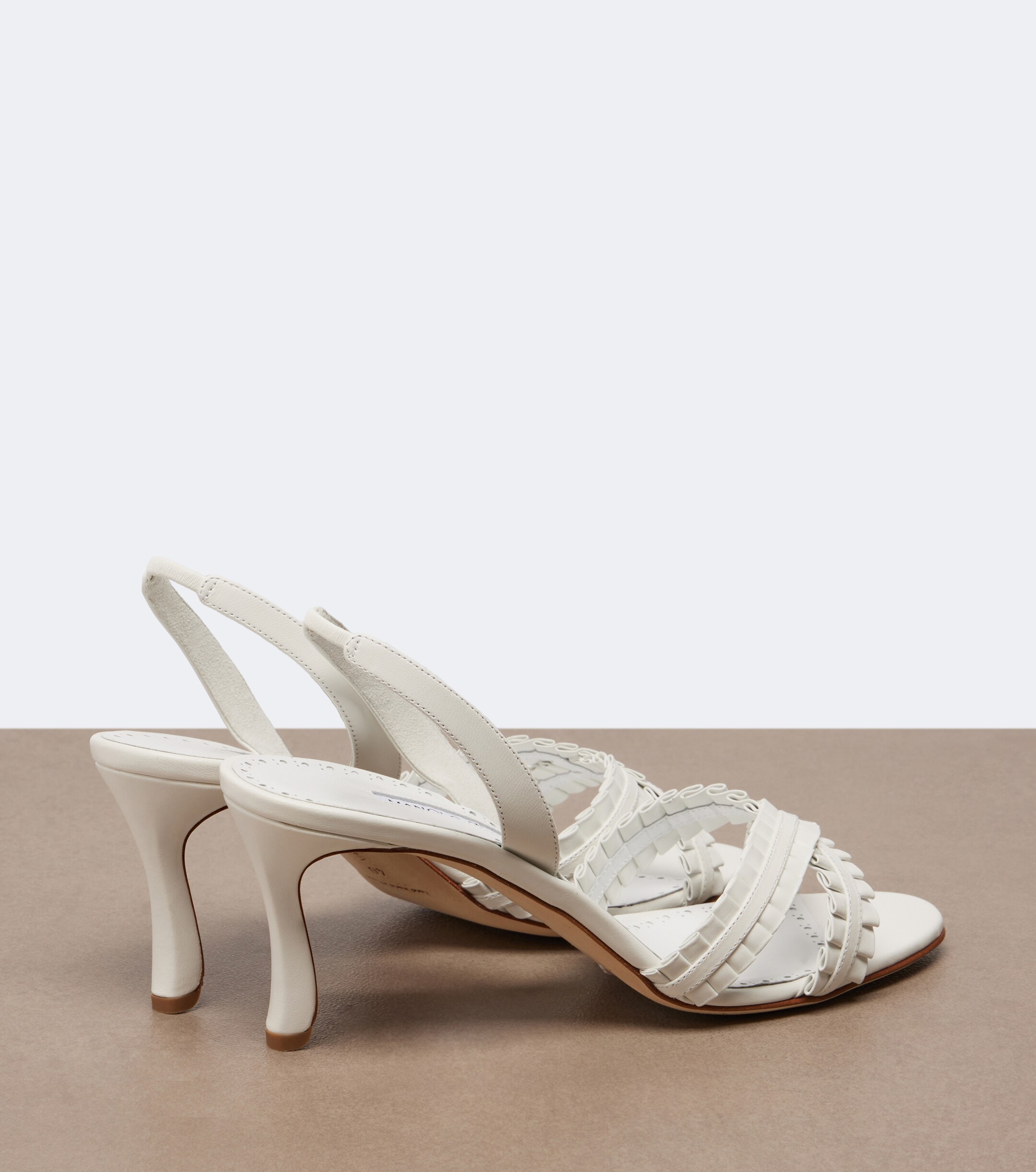 MANOLO BLAHNIK Manolo Blahnik Volusan leather slingback sandals