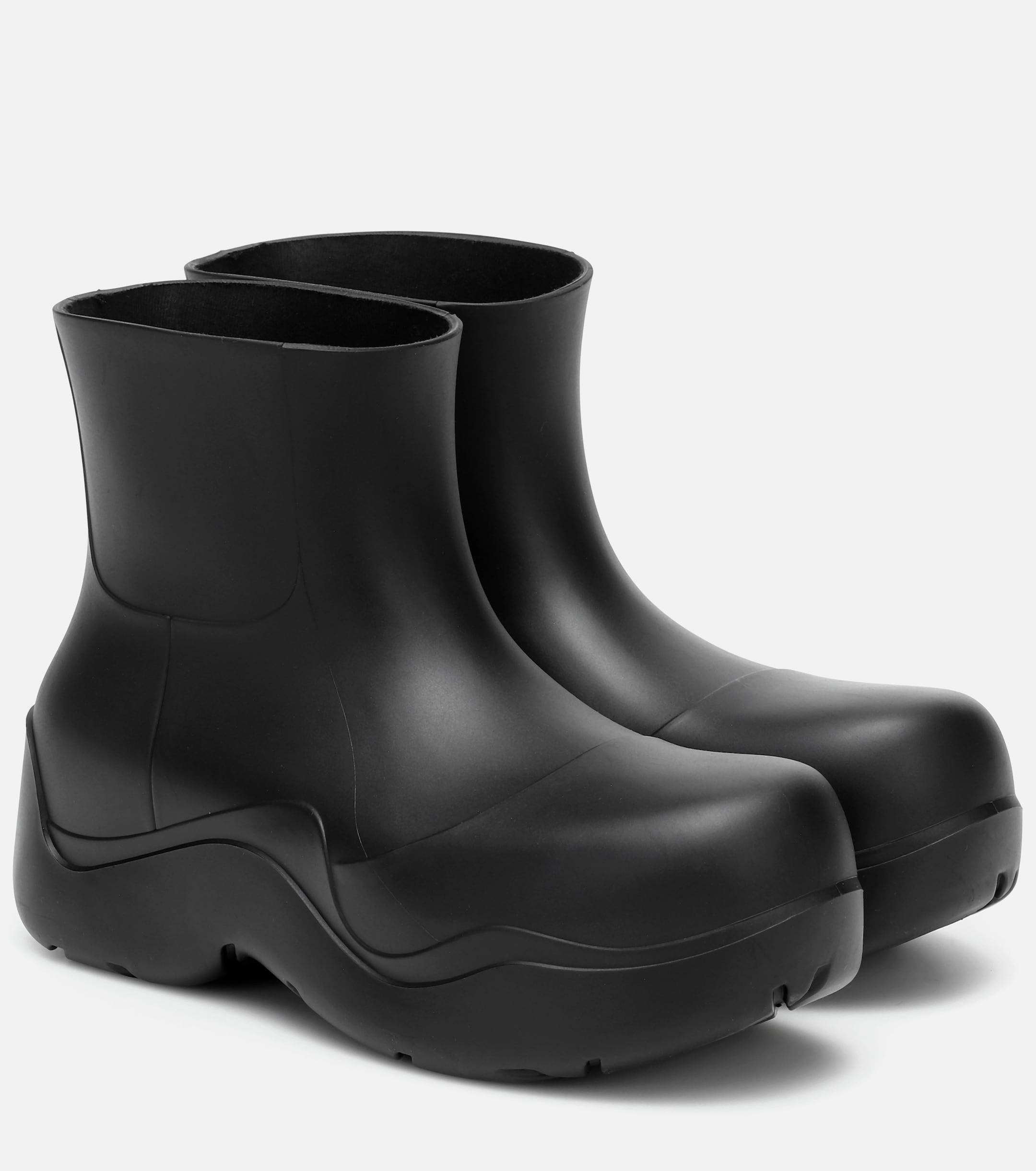 Bottega Veneta - Puddle rubber ankle boots | Plush