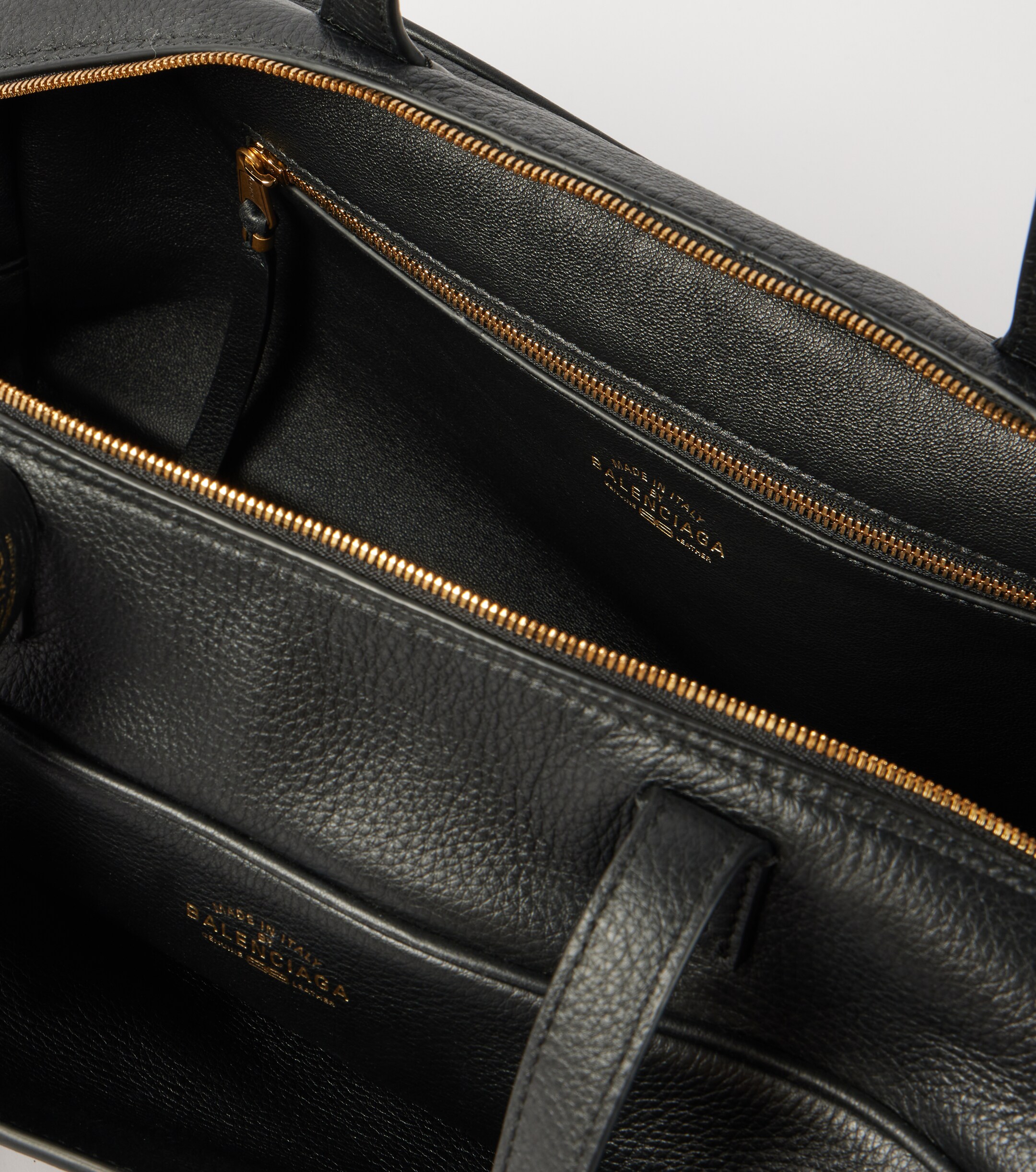 Balenciaga Carrie Medium leather bowling bag