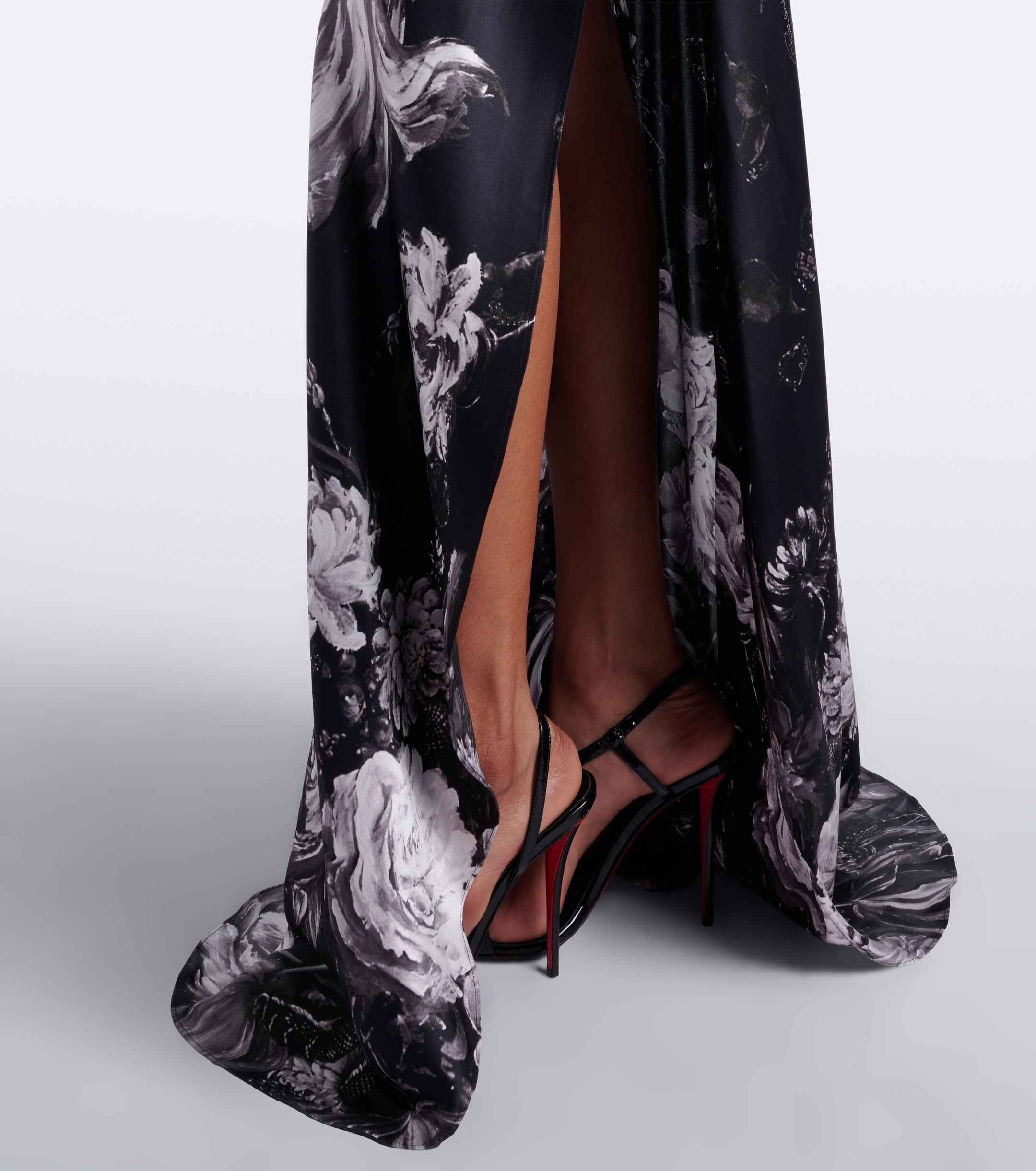 ROBERTO CAVALLI Roberto Cavalli Floral halterneck silk maxi dress