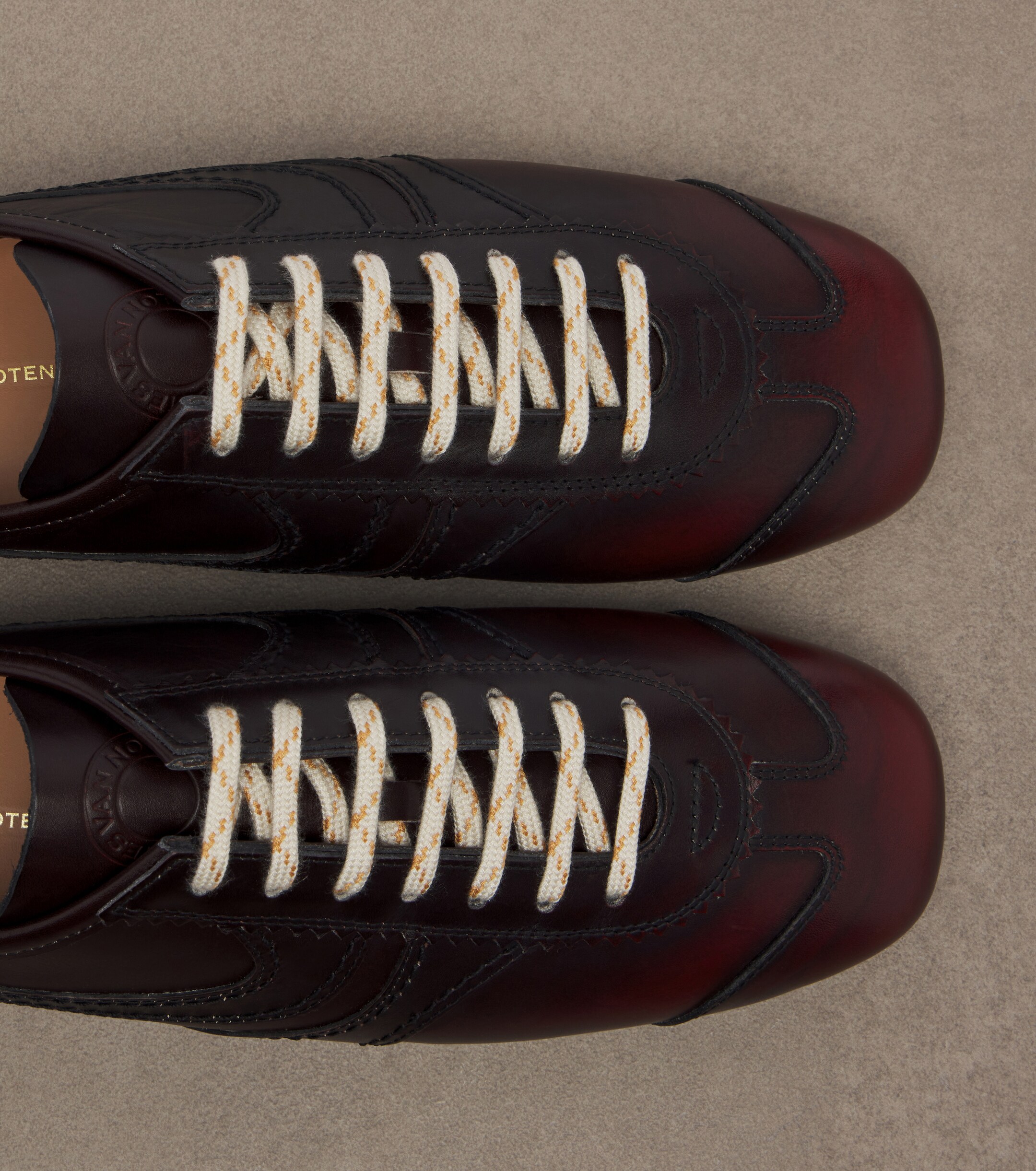 Dries Van Noten Dries Van Noten Leather sneakers