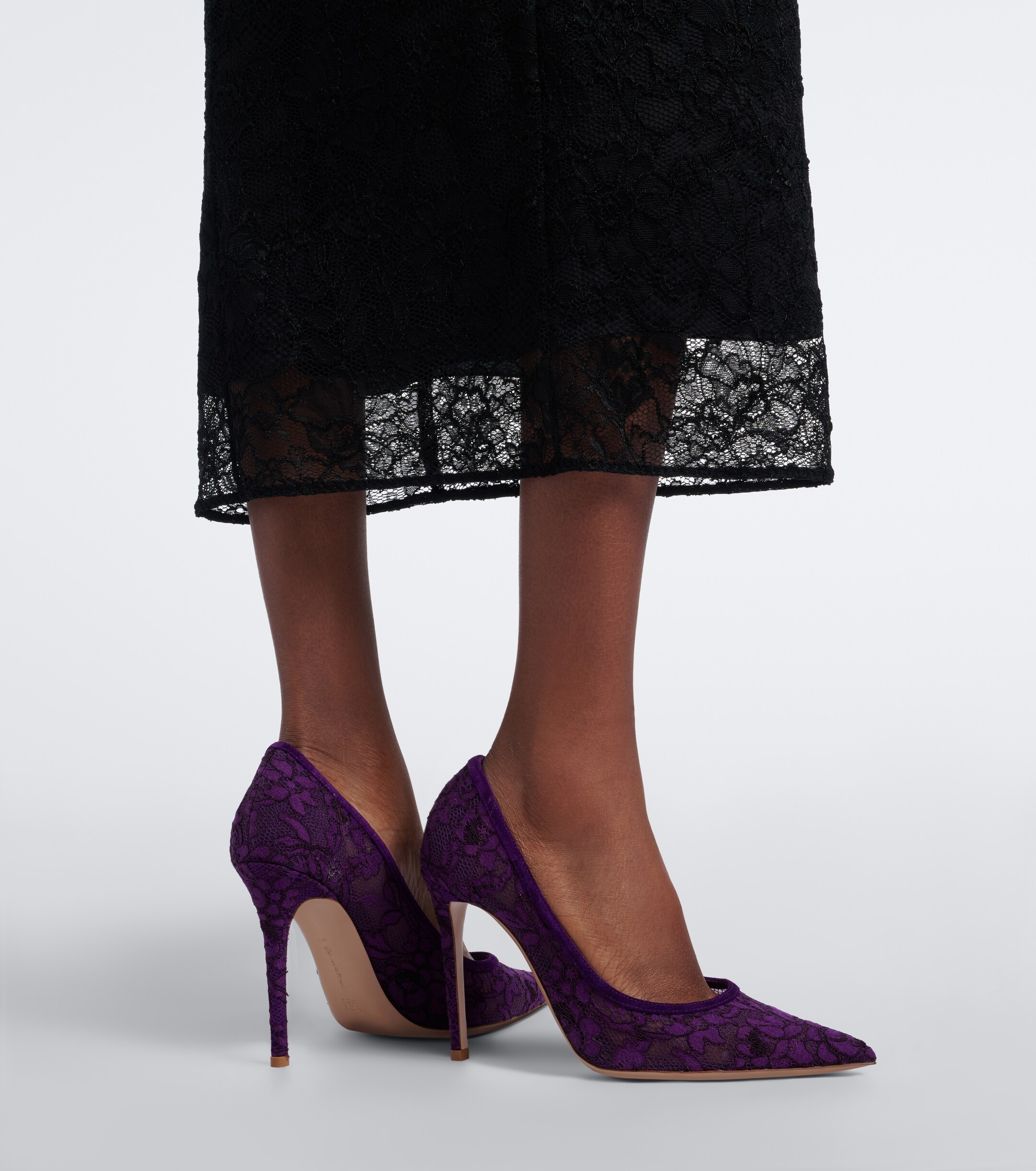 GIANVITO ROSSI Gianvito Rossi Claudia suede-trimmed lace pumps