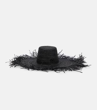 Frayed straw hat | Ruslan Baginskiy