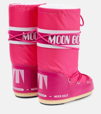 Hot pink moon boots store