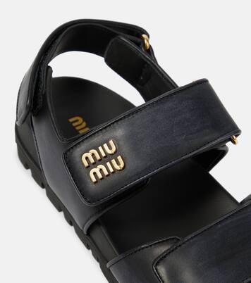 Sandalen aus Leder in Schwarz - Miu Miu | Mytheresa 
