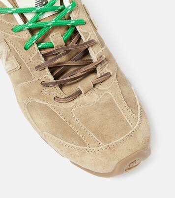 X New Balance Sneakers 530 SL aus Veloursleder in Braun - Miu Miu  