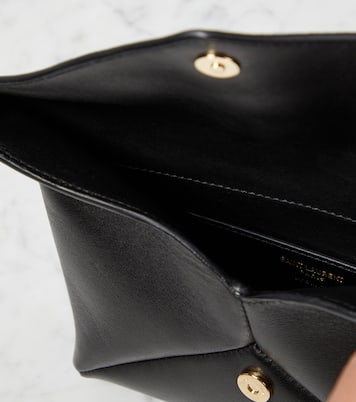 Clutch Cassandre Small aus Leder in Schwarz - Saint Laurent 