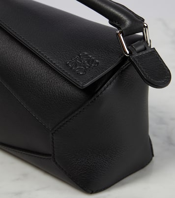 Puzzle Edge Shoulder Bag