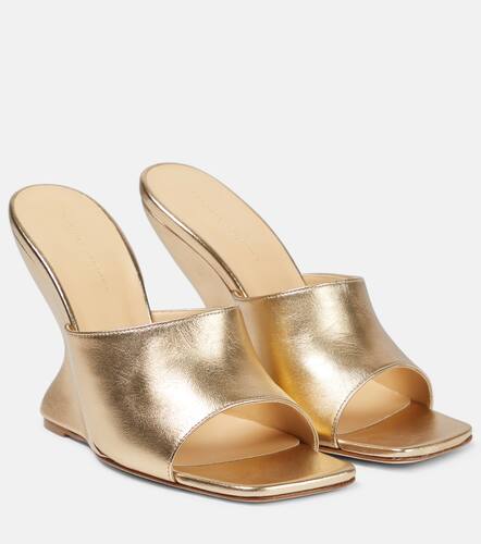 Inverted Wedge leather mules - Magda Butrym - Modalova
