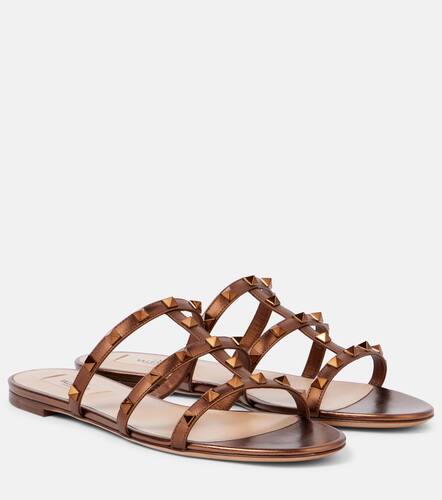 Rockstud metallic leather sandals - Valentino Garavani - Modalova