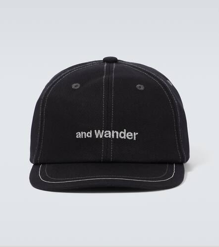 Casquette en coton  logo - And Wander - Modalova