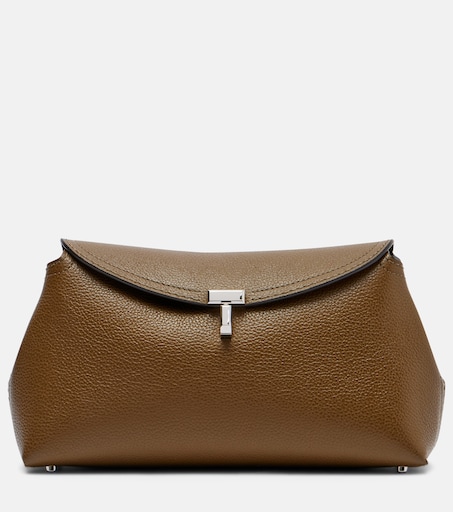 Pochette T-Lock en cuir en marron – Toteme | Mytheresa