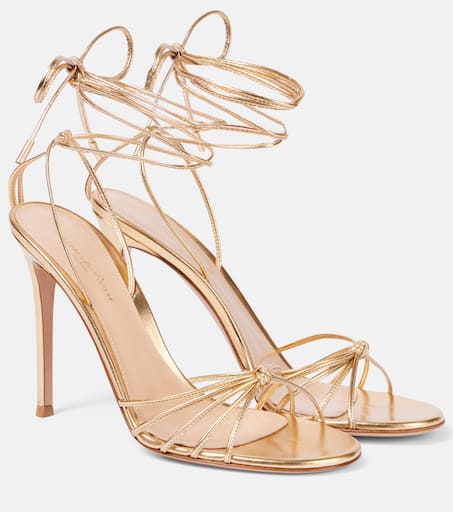 シューズ・サンダルその他 GIANVITO ROSSI Woman Flat sandals Gold G3230105CUONPS MEKO Gianvito Rossi - Amalfi Gold Flat Sandal | Mitchell Stores