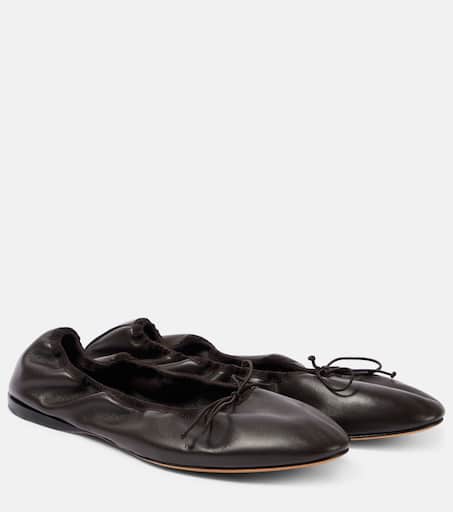 バレエシューズ The Row Awar shearling-lined suede ballet flats Awar shearling-lined suede ballet flats in beige - The Row