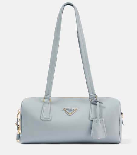 ハンドバッグ PRADA POWDER BLUE LEATHER HANDBAG Medium leather shoulder bag in blue - Prada | Mytheresa