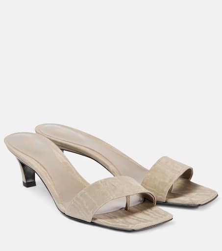■TOTEME■ The Mule モアレサンダル 55mm Totême 55mm Moire-effect Mules In White | ModeSens