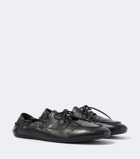 Shuffle leather loafers