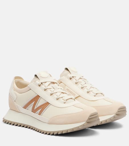 スニーカー MONCLER Women Sneakers 4M000 80 M4325TRAILGRIPGTX200 Beige Moncler Sneakers for Women | Mytheresa