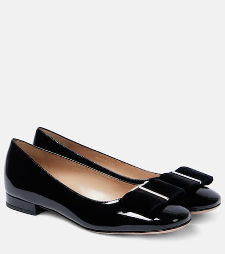 フラットシューズ TOM FORD Woman Ballet flats Black W3465LCL407G 1N001 Audrey bow-detail patent leather ballet flats in black - Tom