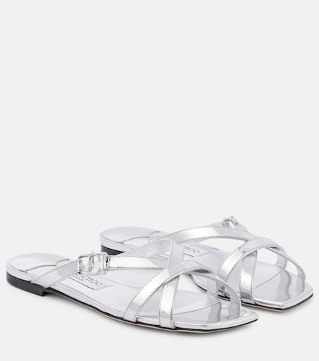 サンダル・ミュール JIMMY CHOO SILVER LEATHER GWYN SANDALS Jimmy Choo Gwyn Flat Sandals | Silver | FARFETCH