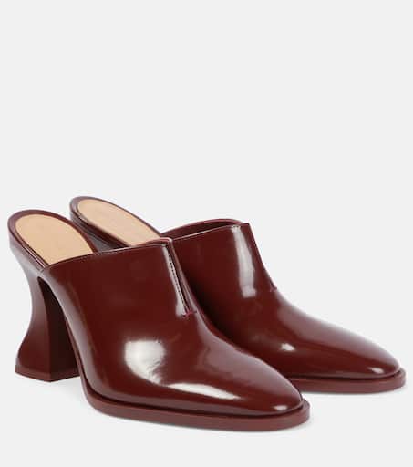 サンダル・ミュール Bottega Veneta Brown Suede Cha-Cha Mules Cha-Cha suede mules in brown - Bottega Veneta | Mytheresa