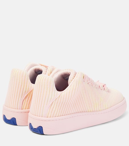 【Burberry】 New Trainer checked canvas sneakers New Trainer checked canvas sneakers in multicoloured