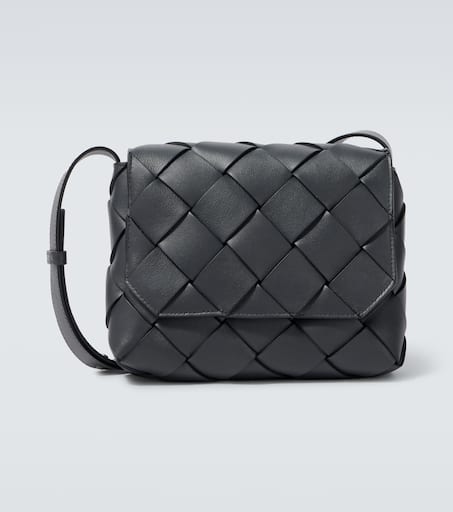 【関税・送料込み】BOTTEGA VENETA CROSSBODY BAGS Bottega Veneta Leather Intrecciato Shoulder Bag Black
