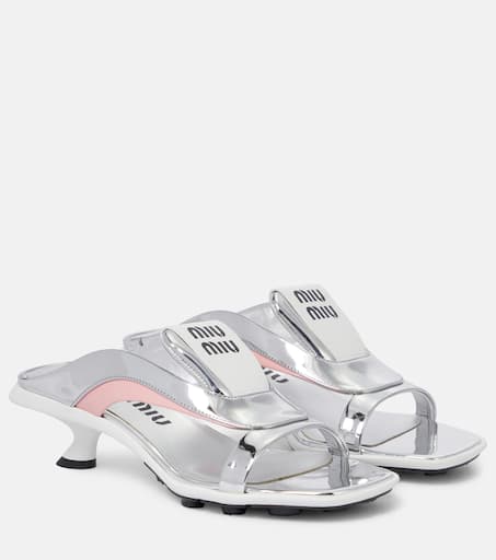 Metallic leather sandals in silver - Miu Miu | Mytheresa