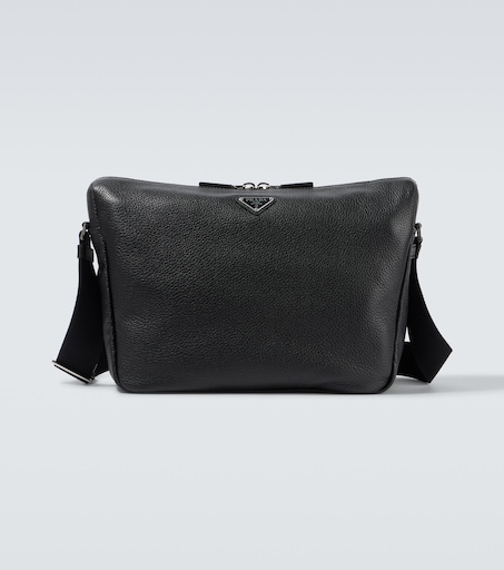 Leather shoulder bag in black - Prada | Mytheresa
