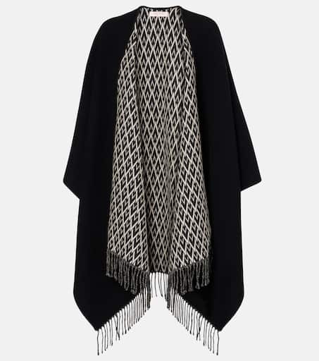 ポンチョ・ケープ VALENTINO BLACK CASHMERE CAPE VALENTINO GARAVANI Embellished cashmere cape | THE OUTNET