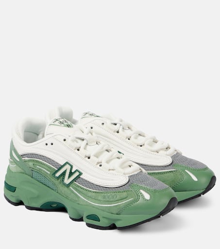 1000 colorblocked leather sneakers in green - New Balance