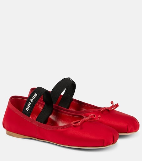 【関税&送料込】Miu Miu Red Satin Ballerinas Miu Miu Red Satin Ballerinas | italist
