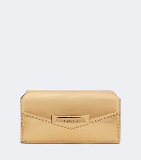 Antigona leather shoulder bag in gold - Givenchy | Mytheresa