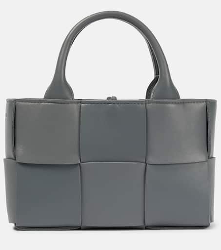 Candy Arco leather tote bag in grey - Bottega Veneta | Mytheresa