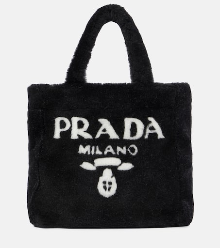【PRADA】SHEARLING TOTE BAG Mini shearling tote bag in beige - Prada | Mytheresa