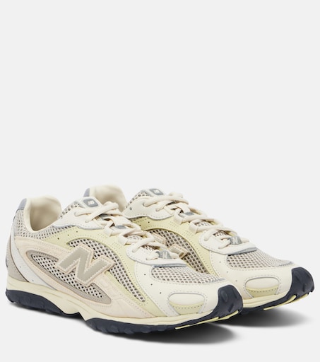 x Auralee 204L suede sneakers in white - New Balance | Mytheresa