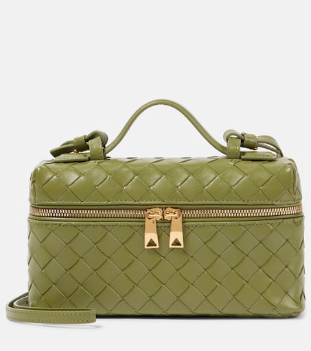 ★BOTTEGA VENETA★ミニ ダウン ジョニーバッグ malwinaobrzut styling the Bottega Veneta Beige Mini Jodie